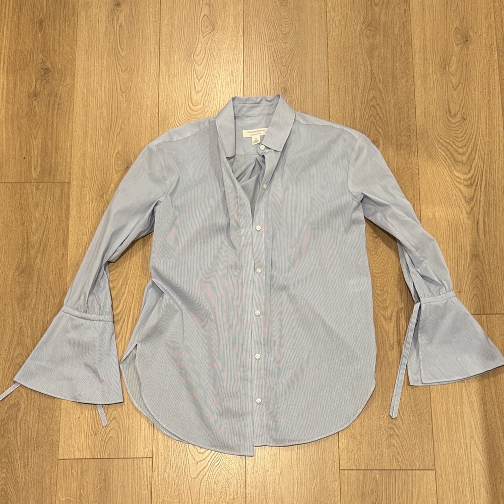 Treasure & Bond x Something Navy Striped button down Longsleeve Shirt size XS